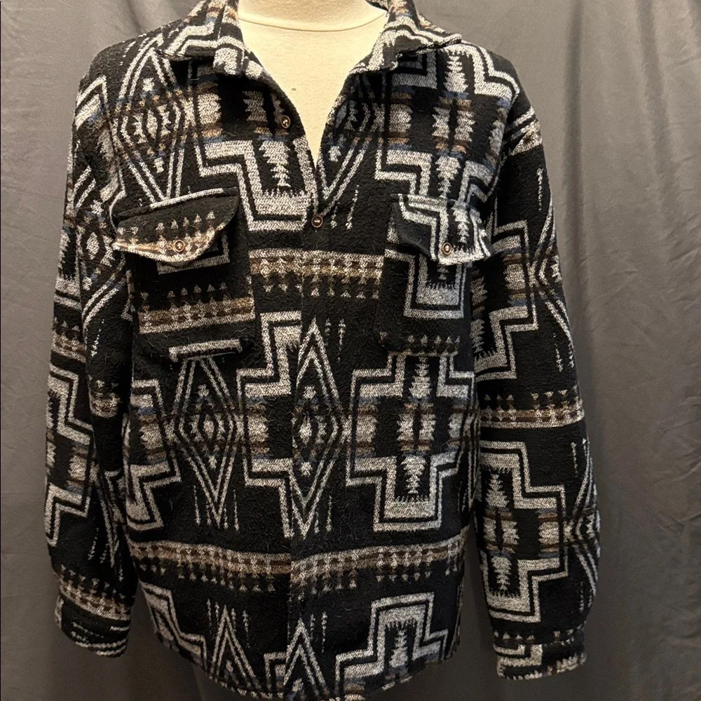 Geometric Patterned Jacket - Picture 1 of 5
